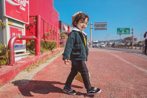 谐音搞笑的女孩名字大全-起名打分