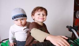 姓谷潇洒大气的名字男孩