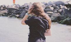 五行属土女孩名字大全(好听响亮)