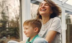 姓冯五行缺水名字女孩蛇年